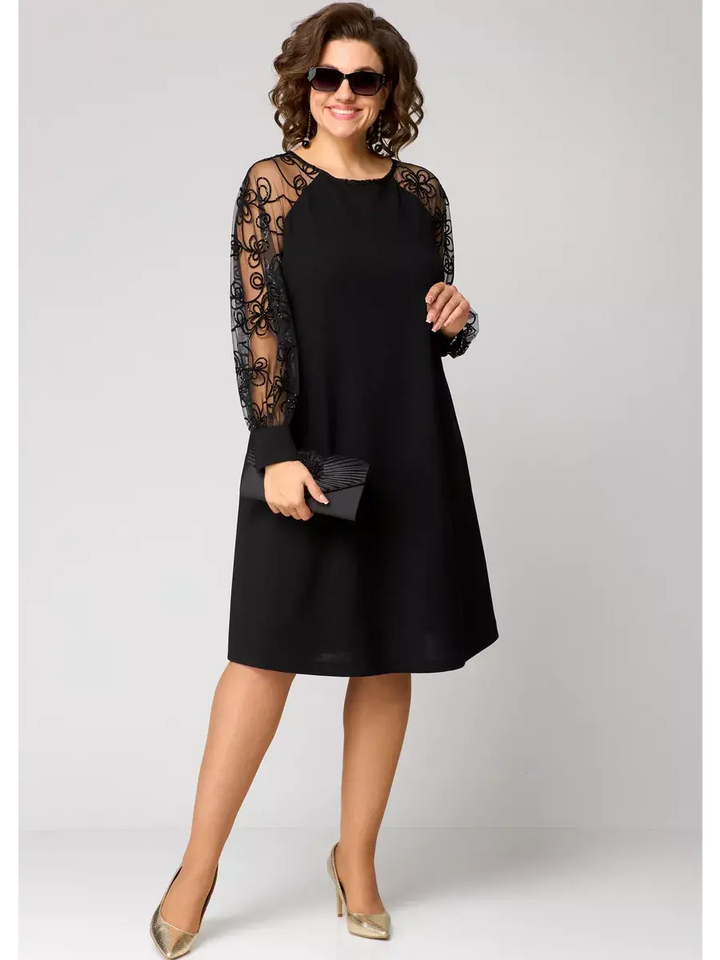 Maxima | Elegant black sexy lace dress